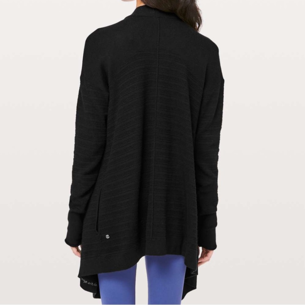 Lululemon Find Your Calm Wrap